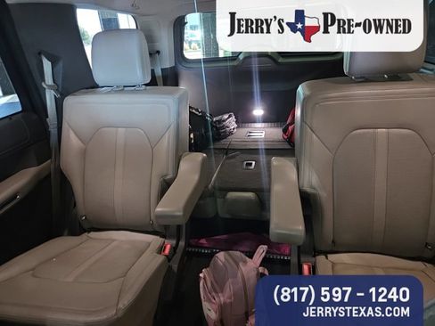Used 2021 Ford Expedition Limited RWD image 15