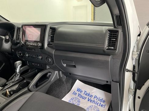 Used 2023 Nissan Frontier SV w/ Midnight Edition Package AWD/4WD image 12