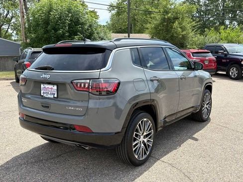 Used 2022 Jeep Compass Limited w/ Elite Group AWD/4WD image 5