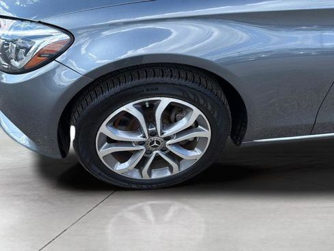 Used 2018 Mercedes-Benz C 300 4MATIC Sedan image 9