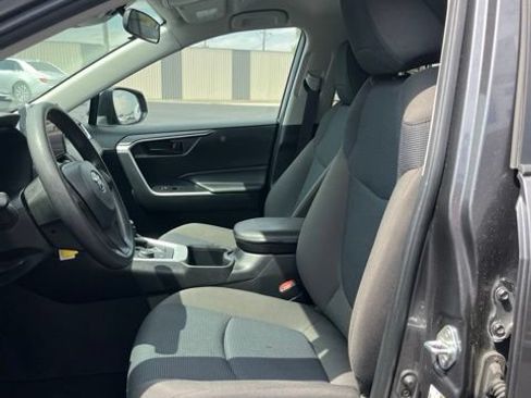 Used 2024 Toyota RAV4 LE AWD/4WD image 26