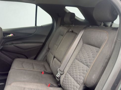 Used 2019 Chevrolet Equinox LT w/ Driver Convenience Package image 15