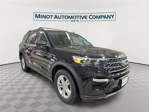 Used 2023 Ford Explorer XLT w/ Equipment Group 202A AWD/4WD image 1