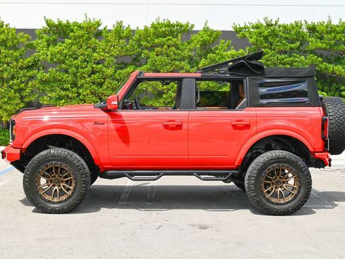 Used 2023 Ford Bronco Outer Banks AWD/4WD image 12