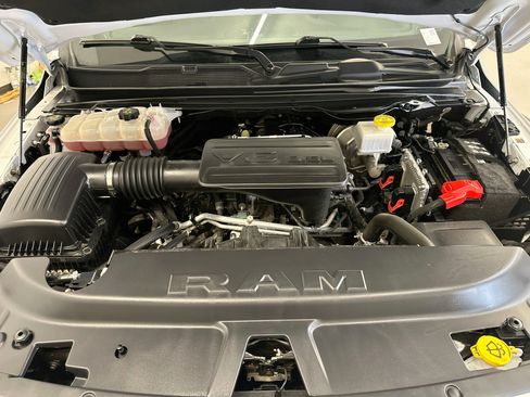 Used 2024 RAM 1500 Big Horn AWD/4WD image 33