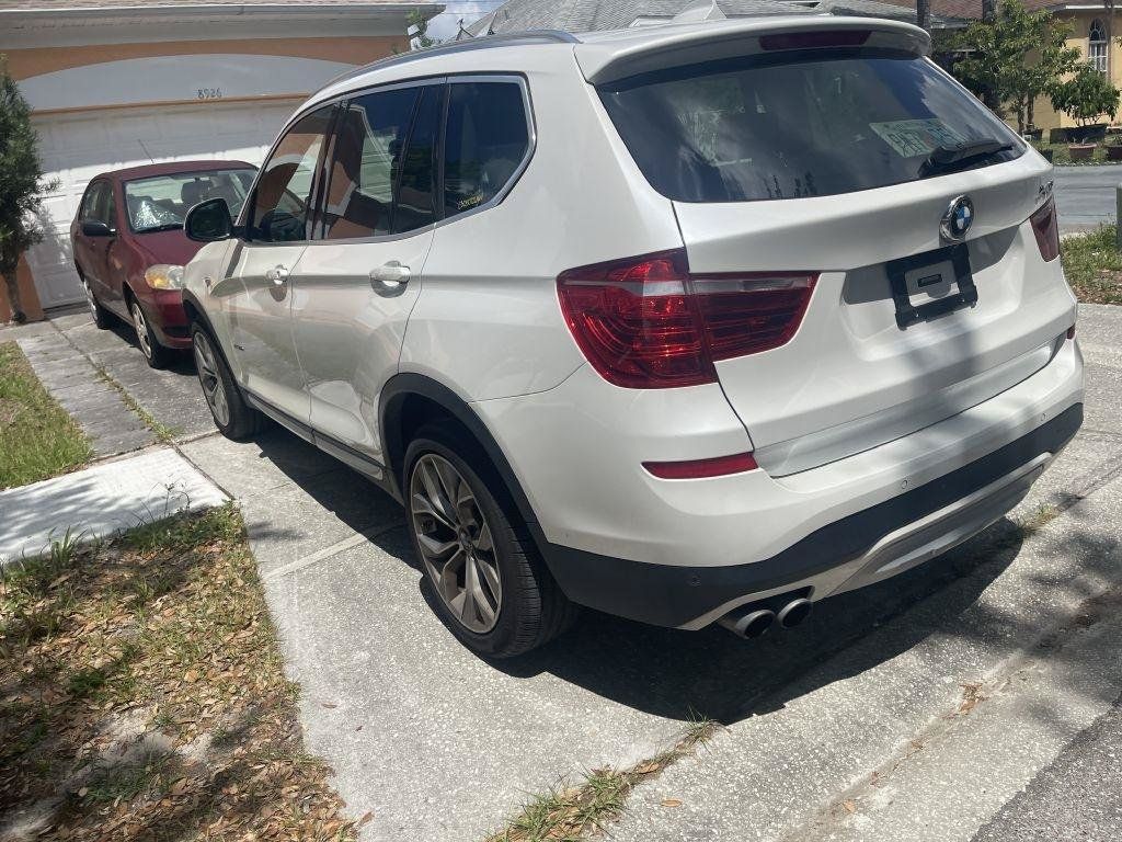 Used 2017 BMW X3 sDrive28i RWD image 9