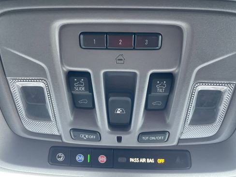 Used 2021 Chevrolet Silverado 2500 LTZ w/ LTZ Premium Package image 37