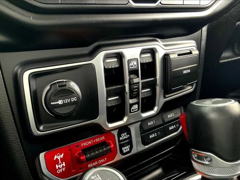 Used 2023 Jeep Wrangler Unlimited Rubicon 392 w/ Trailer Tow Package image 31