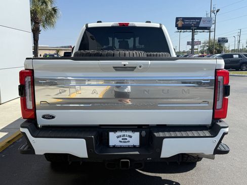 Used 2024 Ford F250 Platinum image 5