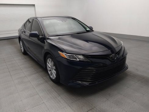 Used 2019 Toyota Camry LE FWD image 13