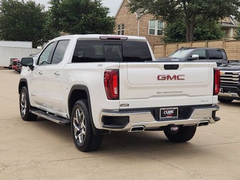 Used 2024 GMC Sierra 1500 SLT AWD/4WD image 3