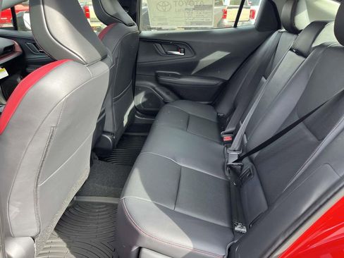 New 2026 Toyota Prius Plug-In Hybrid FWD image 9