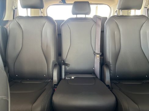 New 2026 Kia Carnival image 17