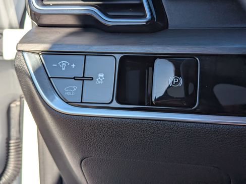 Certified 2023 Kia Sportage X-Line w/ X-Line Premium Package image 31