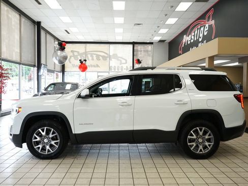 Used 2020 GMC Acadia SLT AWD/4WD image 3