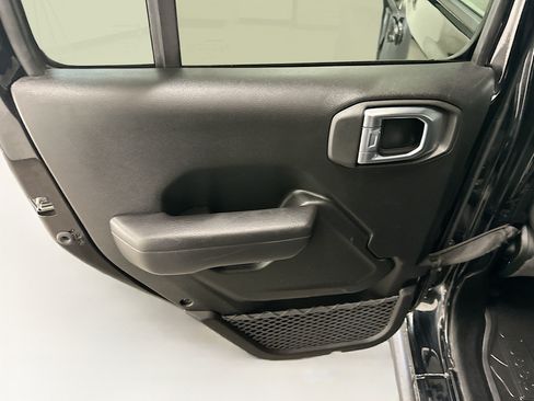 Used 2023 Jeep Wrangler Unlimited w/ Cold Weather Group AWD/4WD image 26