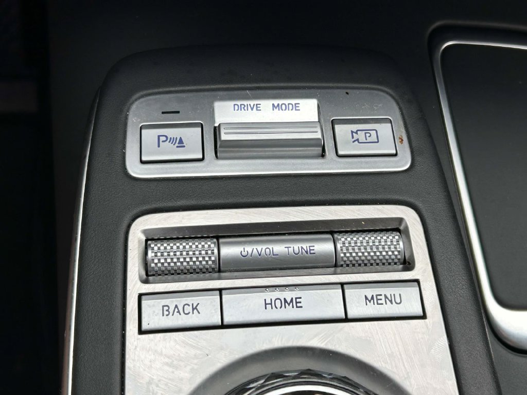Used 2025 Genesis GV70 2.5T AWD/4WD image 27