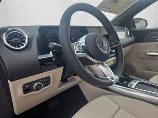 New 2026 Mercedes-Benz GLA 250 video 2