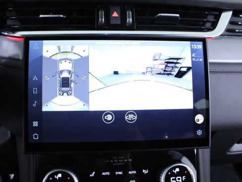 New 2026 Jaguar F-PACE SVR 575 Edition image 23