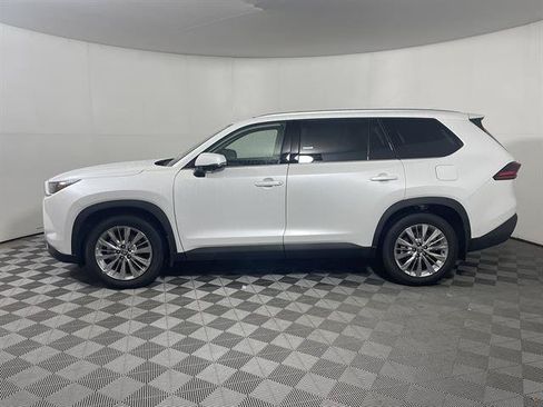 New 2026 Toyota Grand Highlander AWD image 4