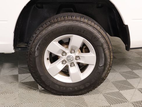 Used 2023 RAM 1500 Classic SLT w/ Electronics Group AWD/4WD image 17