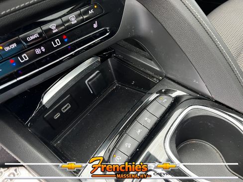 Used 2023 Buick Envision Preferred AWD/4WD image 19