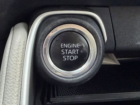 Used 2024 Toyota Grand Highlander AWD image 20