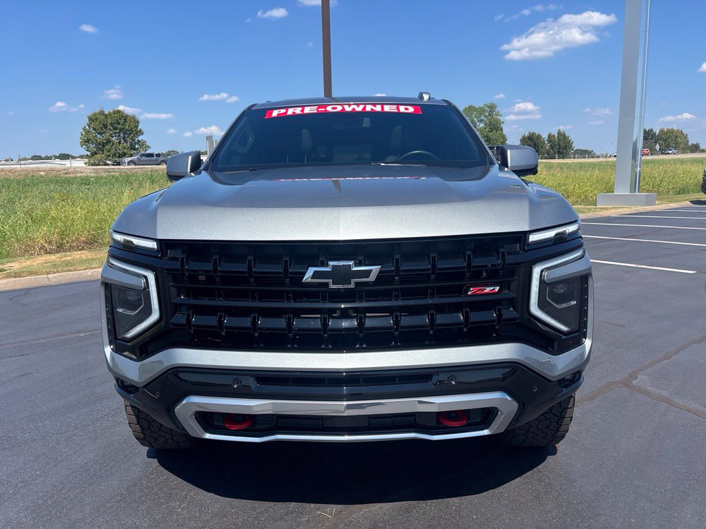 Used 2025 Chevrolet Tahoe Z71 w/ Comfort Package AWD/4WD image 2