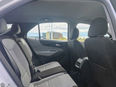Used 2024 Chevrolet Equinox LS FWD image 13