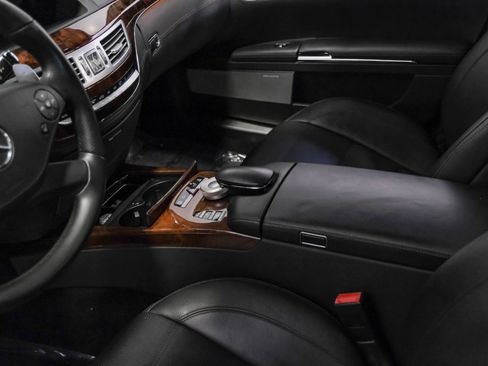 Used 2011 Mercedes-Benz S 63 AMG image 20