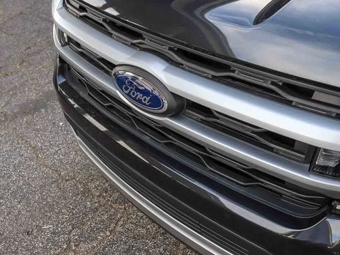 Used 2022 Ford Expedition XLT RWD image 8