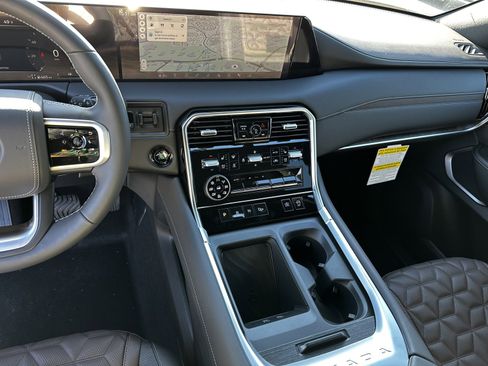 New 2026 Nissan Armada Platinum Reserve w/ Accent Package image 31