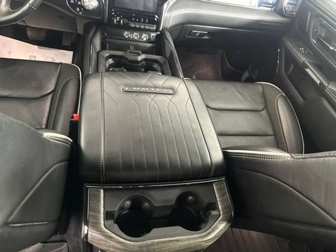 Used 2025 RAM 1500 Limited AWD/4WD image 26