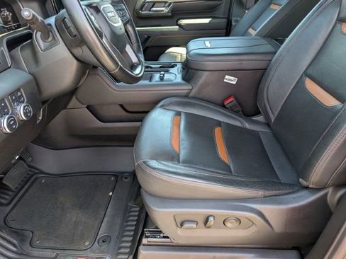 Used 2024 GMC Sierra 2500 AT4 w/ AT4 Preferred Package AWD/4WD image 13