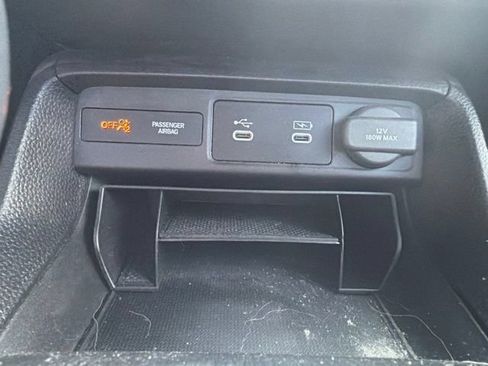 Used 2025 Honda Civic Sport image 26