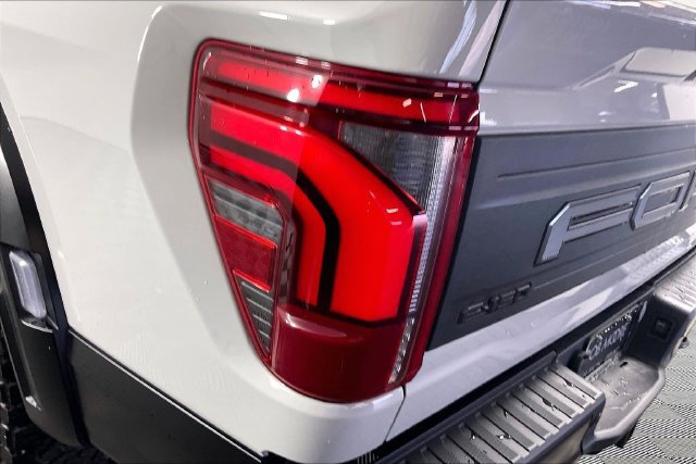 Used 2024 Ford F150 Raptor AWD/4WD image 21