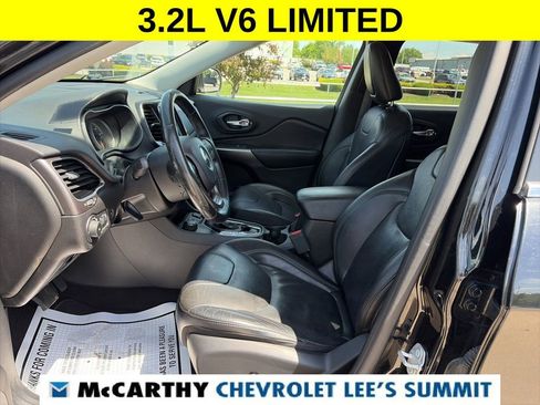 Used 2019 Jeep Cherokee Limited AWD/4WD image 41