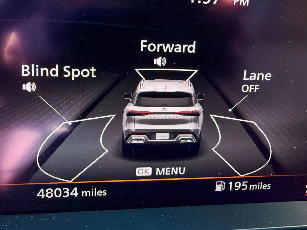 Used 2023 INFINITI QX60 Sensory w/ Vision Package AWD/4WD image 19