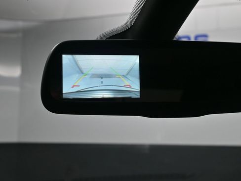 Used 2020 Dodge Journey SE w/ SE Popular Equipment Group image 18