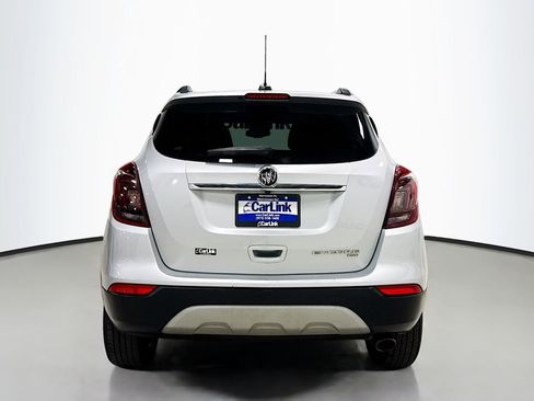 Used 2022 Buick Encore Preferred w/ Safety Package image 5