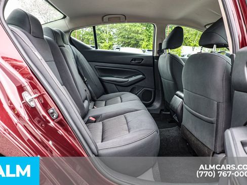 Used 2025 Nissan Altima 2.5 SV FWD image 22