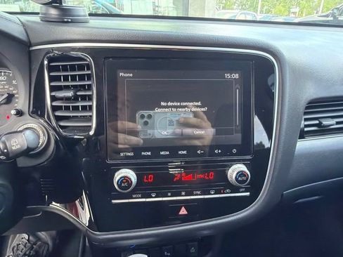 Used 2020 Mitsubishi Outlander SE FWD image 42