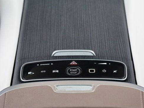 Used 2023 Mercedes-Benz EQS 580 4MATIC SUV image 41