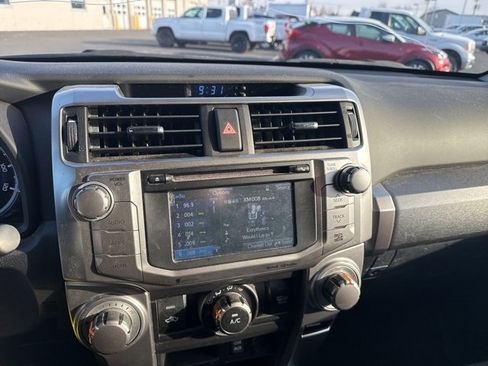 Used 2018 Toyota 4Runner SR5 image 10