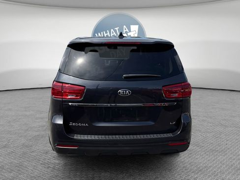 Used 2019 Kia Sedona LX FWD image 5