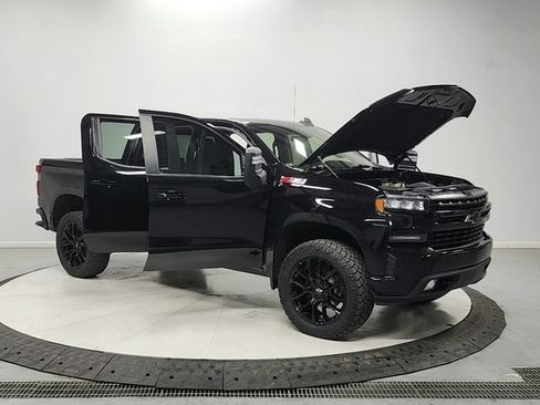 Used 2022 Chevrolet Silverado 1500 RST w/ Z71 Off-Road Package AWD/4WD image 9