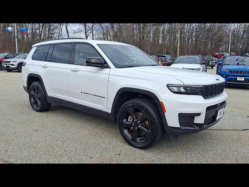 Certified 2023 Jeep Grand Cherokee L Laredo image 2