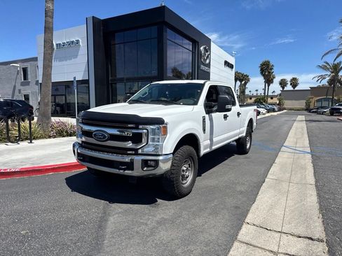 Used 2022 Ford F350 XLT w/ XLT Value Package AWD/4WD image 5