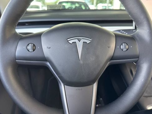 Used 2024 Tesla Model Y Performance AWD/4WD image 21