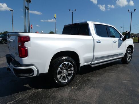 Certified 2024 Chevrolet Silverado 1500 High Country w/ Technology Package AWD/4WD image 5